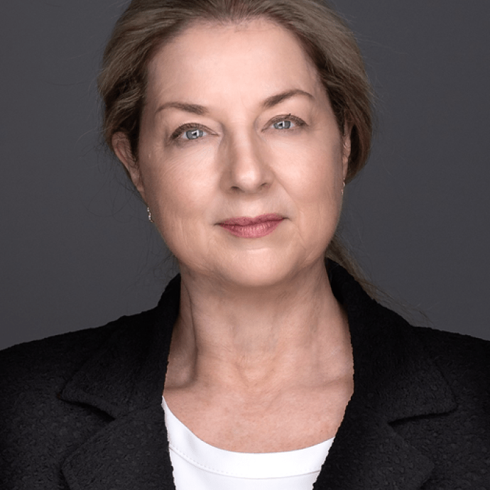 Donna M Drumm